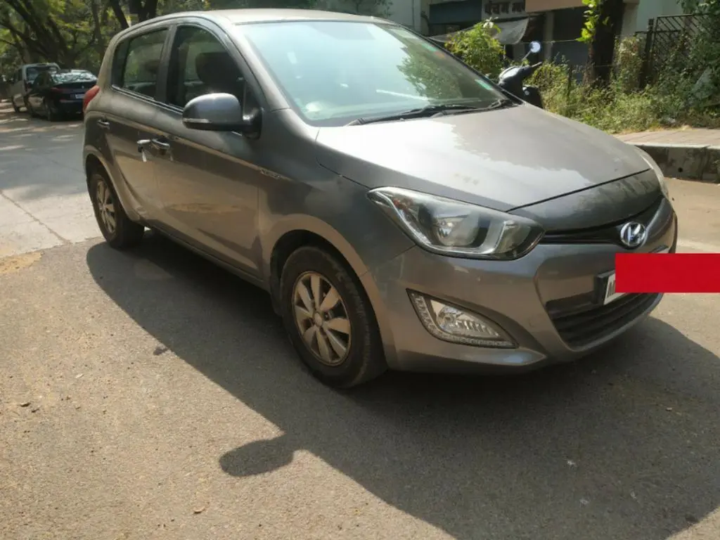 Hyundai i20 Sportz (AT) 1.4 2014