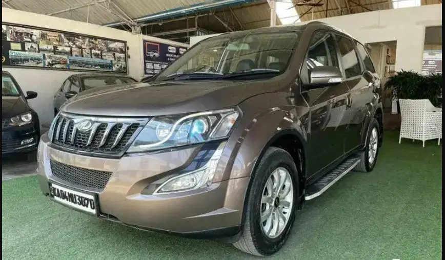Mahindra XUV500 W10 AWD 2018
