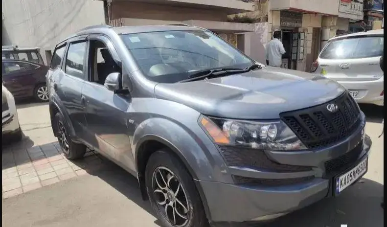 Mahindra XUV500 W6 2014
