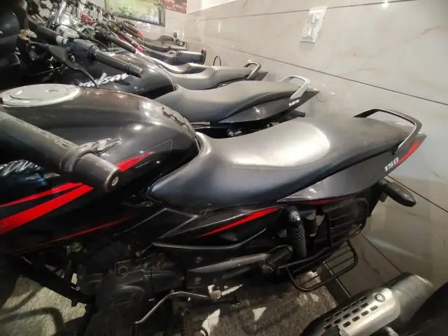 Bajaj Pulsar 150cc 2019