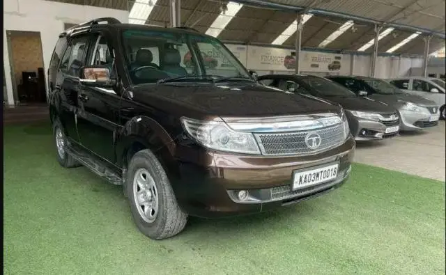 Tata Safari Storme EX 2013