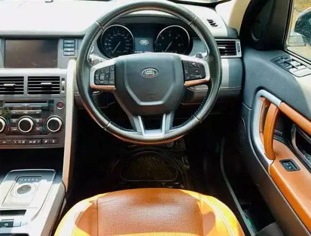 Land Rover DISCOVERY 4 SDV6 SE 2013