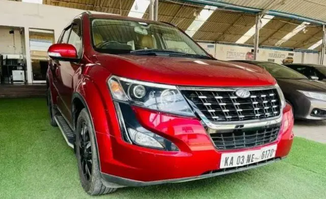 Mahindra XUV500 W11 2019