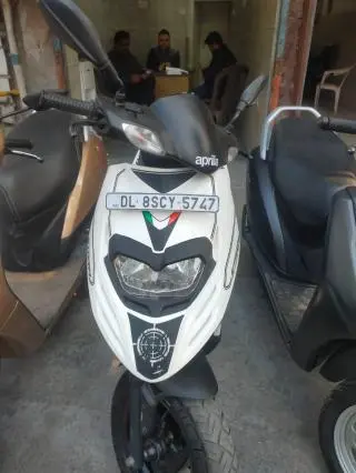 Aprilia SR125 Storm Fi BS6 2021
