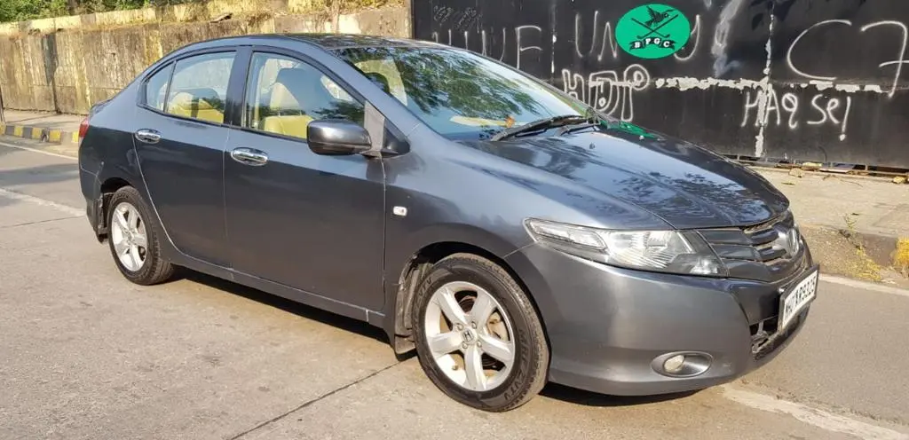 Honda City 1.5 V MT 2010