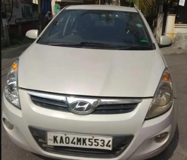 Hyundai i20 SPORTZ 1.2 BS IV 2012