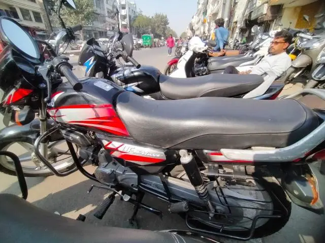 Hero HF Deluxe 100cc 2016