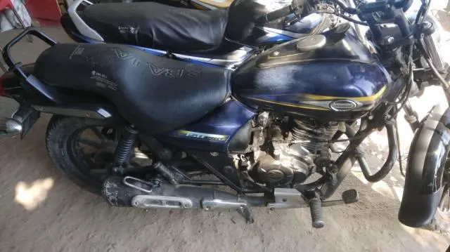 Bajaj Avenger Street 150 2016