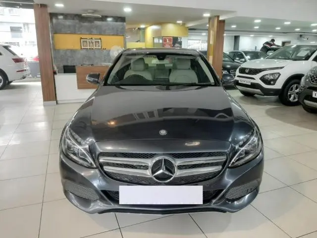 Mercedes-Benz C-Class 220 CDI AVANTGARDE AT 2016