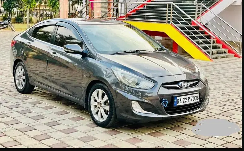 Hyundai Verna 1.6 CRDI SX (O) 2012