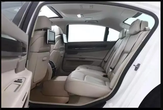 BMW 3 Series 320d Luxury Plus 2010