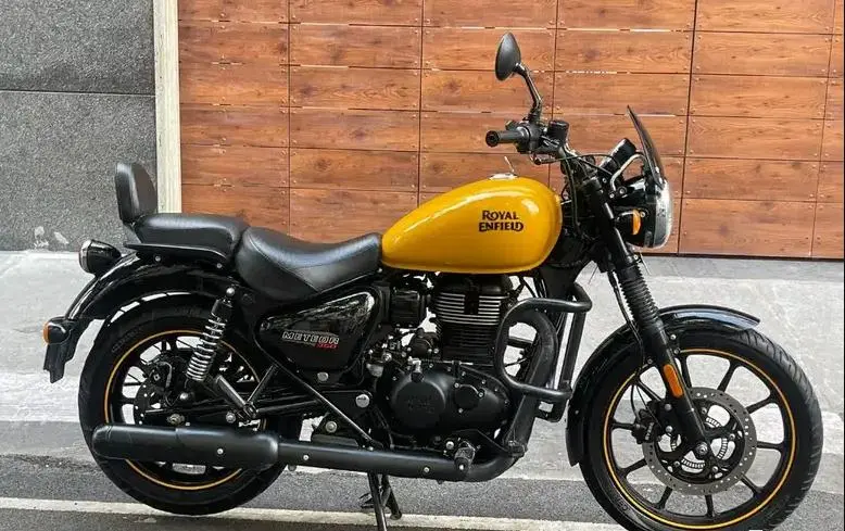 Royal Enfield Meteor 350 Fireball 2022