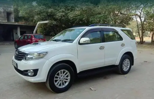 Toyota Fortuner 3.0 4X2 AT 2013