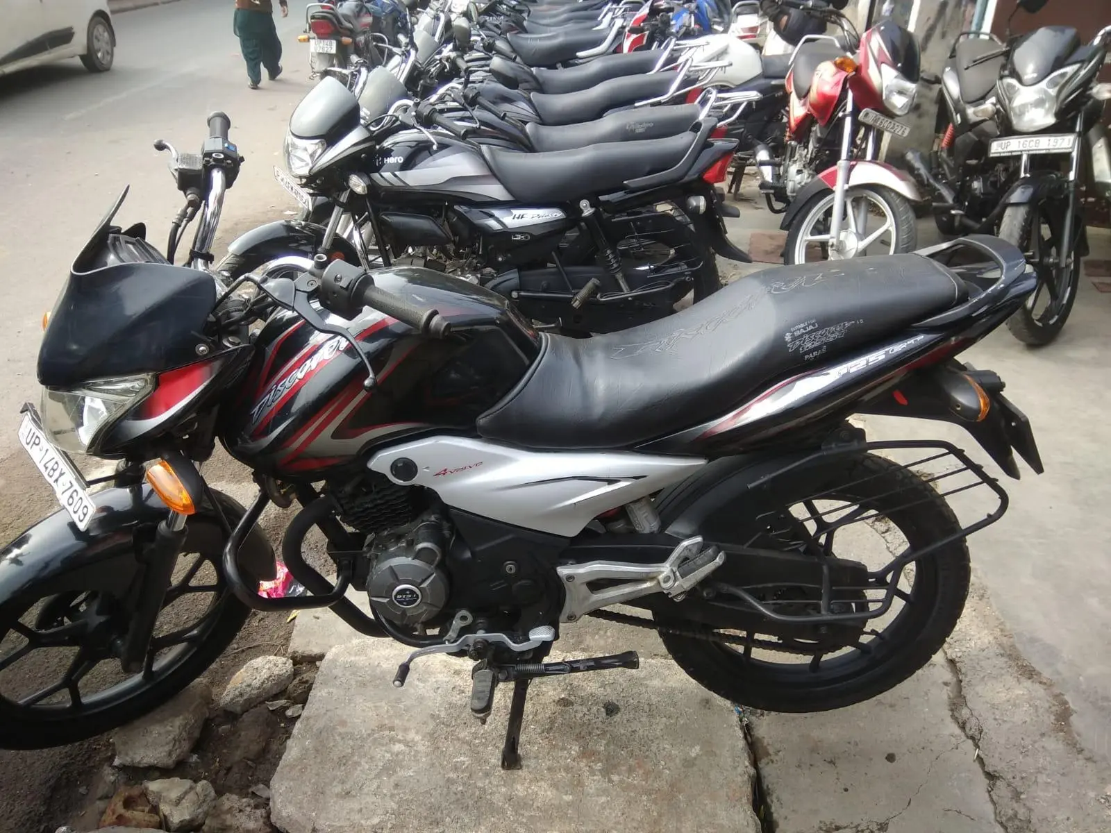 Bajaj Discover 125cc 2013