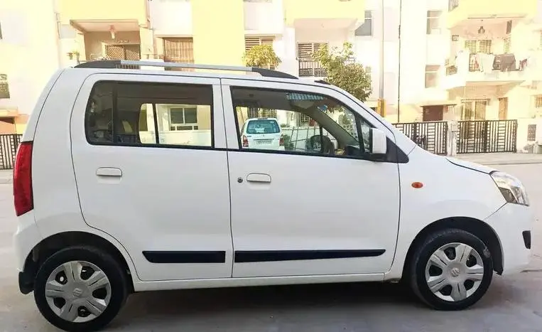 Maruti Suzuki Wagon R VXi AMT Opt 2018