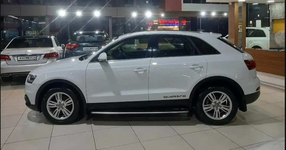Audi Q3 35 TDI Premium + Sunroof 2015