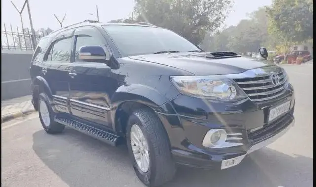 Toyota Fortuner 3.0 4x4 AT 2015