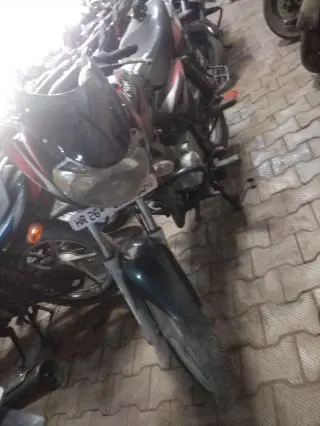 Bajaj Discover 125cc 2016