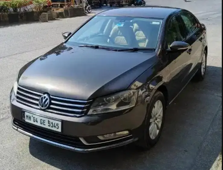 Volkswagen Passat Trendline MT 2013