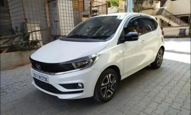 Tata Tiago XTA 2021