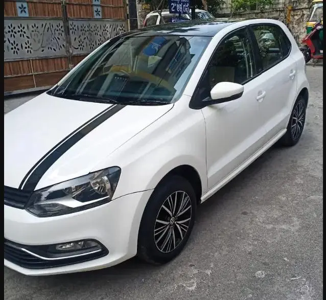 Volkswagen Polo Highline 1.2L (P) 2016