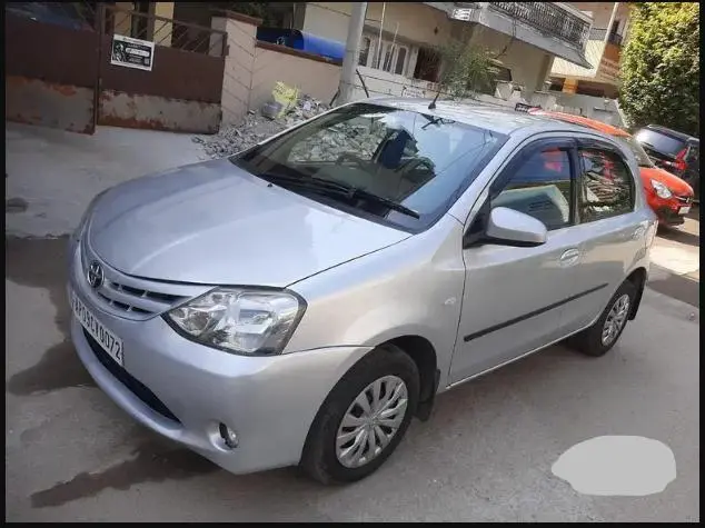 Toyota Etios Liva GD 2013