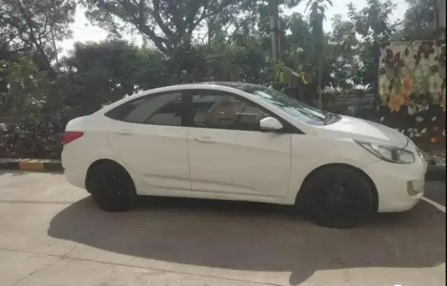 Hyundai Verna 1.6 CRDI SX (O) 2012