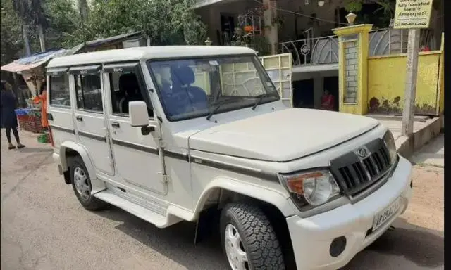 Mahindra Bolero SLX 2013