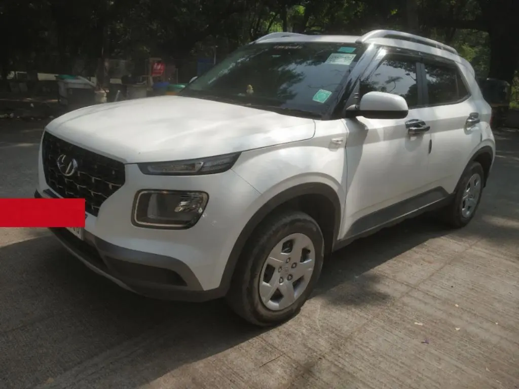 Hyundai Venue S 1.2 Petrol 2020