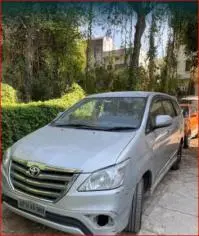 Toyota Innova 2.5 V 7 STR 2013