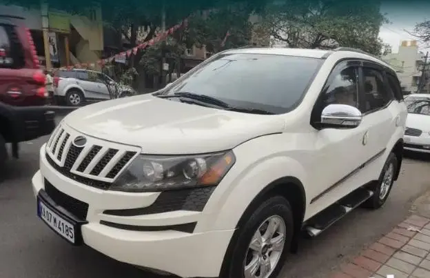 Mahindra XUV500 W8 2012