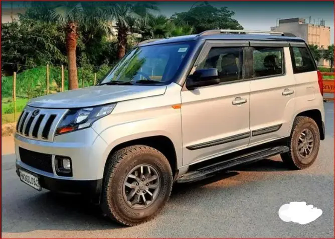 Mahindra TUV300 T10 AMT 2018