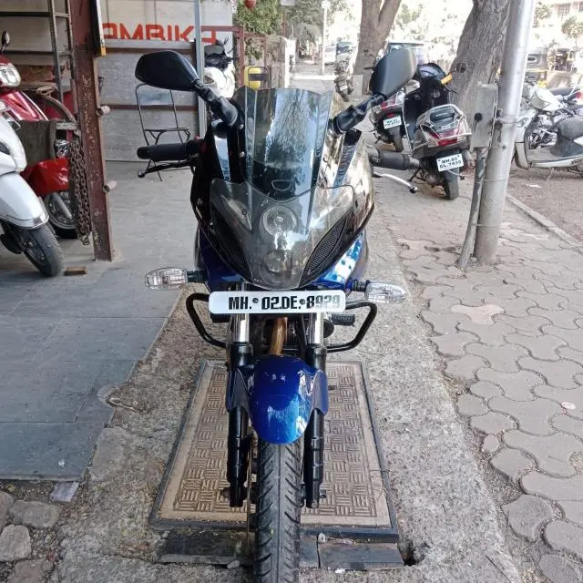 Bajaj Pulsar 220cc 2013
