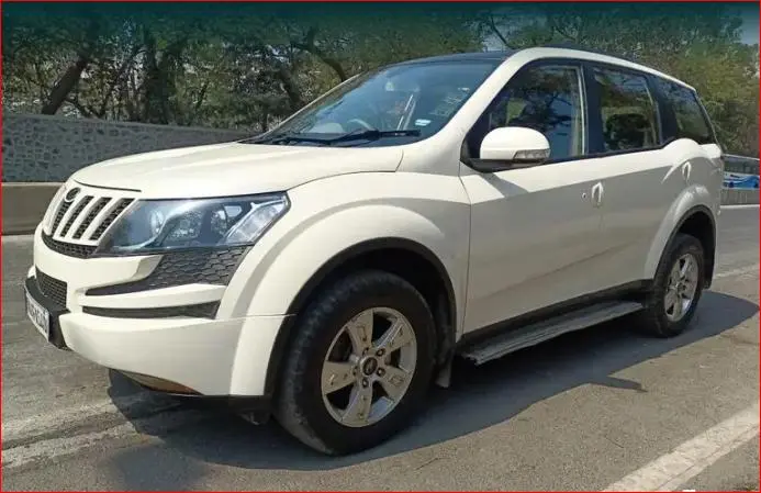 Mahindra XUV500 W8 2011