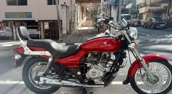 Bajaj Avenger 220cc 2013