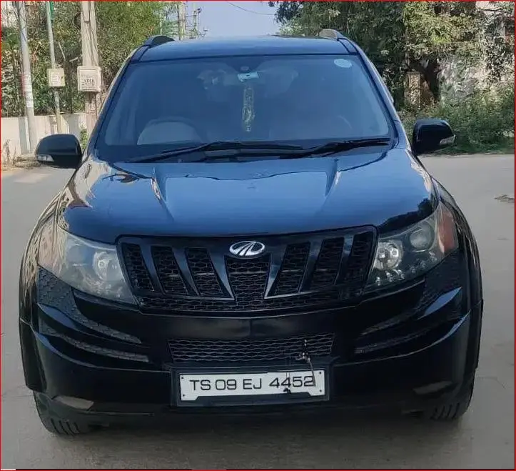 Mahindra XUV500 W8 2014