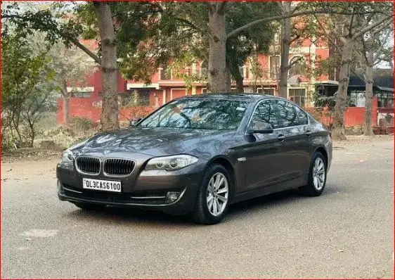 BMW 5 Series 520d 2011