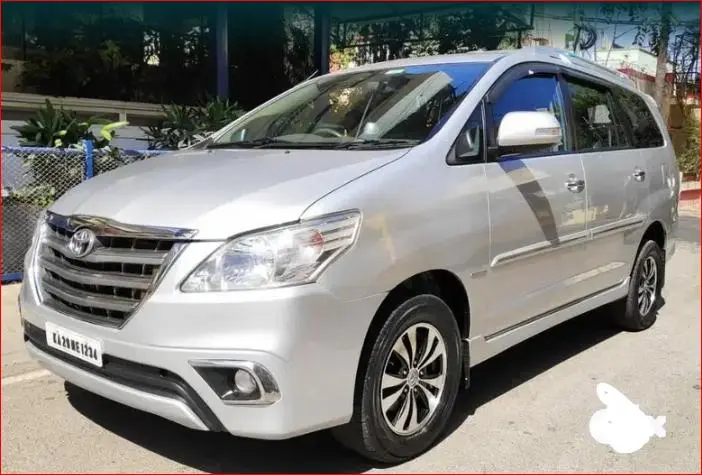 Toyota Innova 2.5 V 7 STR 2012