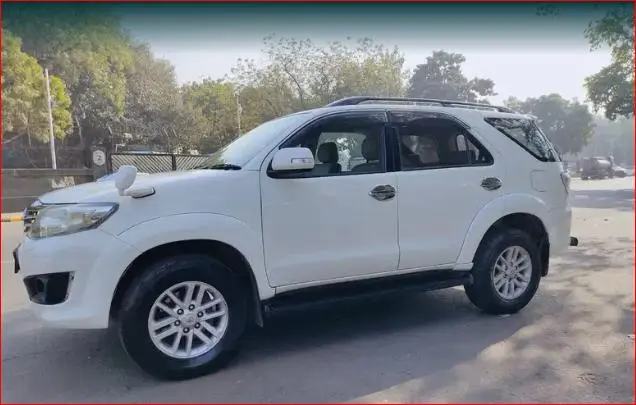 Toyota Fortuner 3.0 4X2 AT 2013