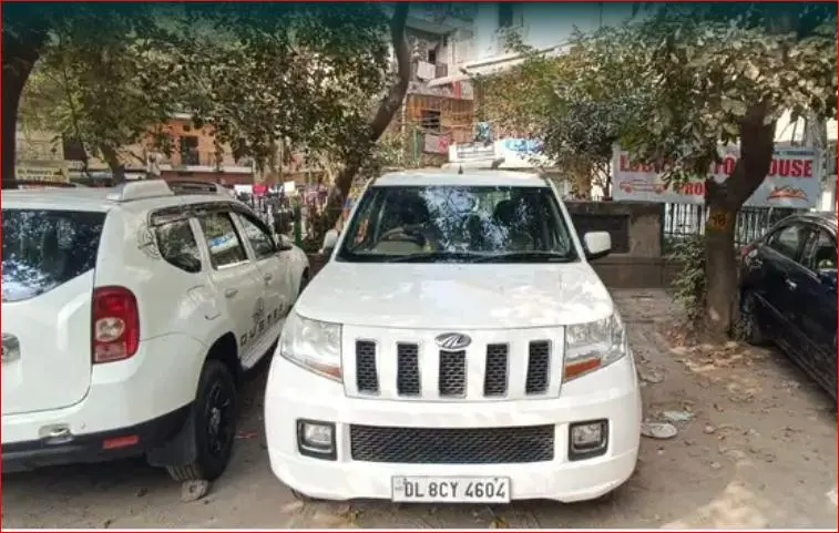 Mahindra TUV300 T8 2016