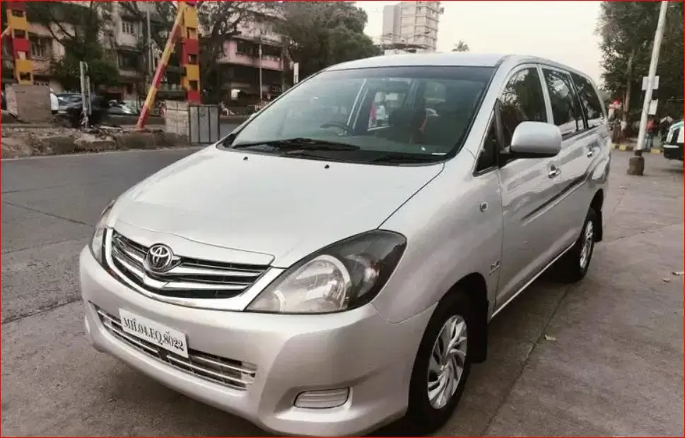 Toyota Innova 2.5 GX 8 STR BS III 2011