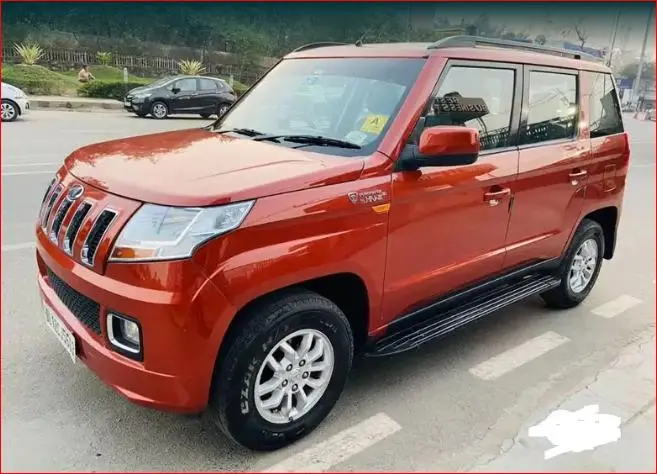Mahindra TUV300 T8 AMT 2016