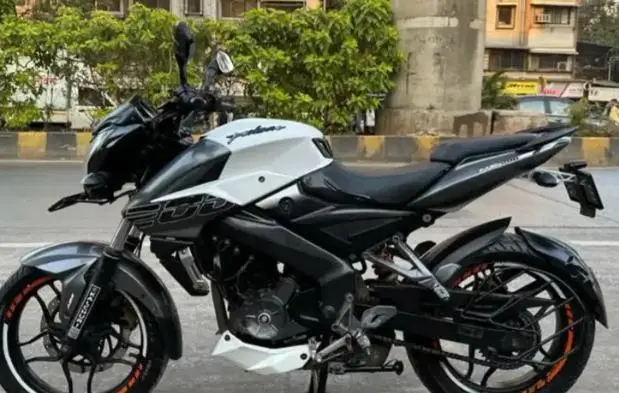 Bajaj Pulsar NS200 2018