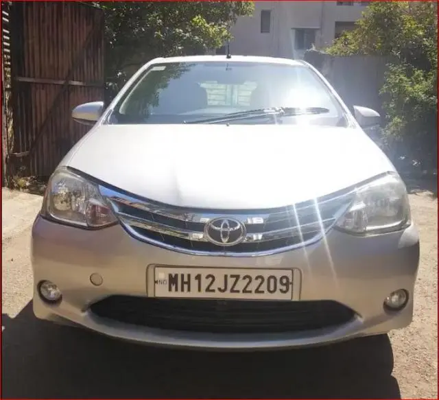 Toyota Etios Liva G 2013