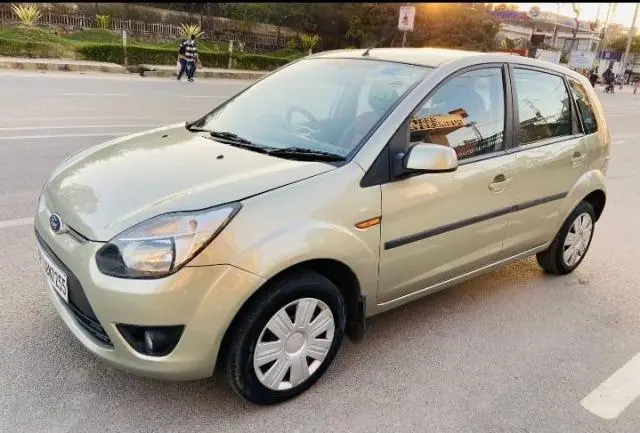Ford Figo 1.2P AMBIENTE MT 2011