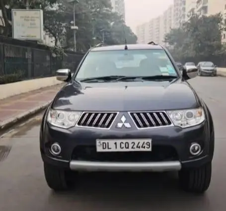 Mitsubishi Pajero Sport 2.5 MT 2013