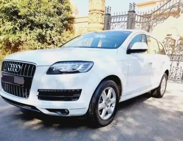 Audi Q7 35 TDI Premium Plus With Sunroof 2015