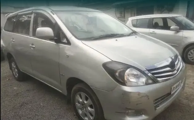 Toyota Innova 2.5 G 7 STR BS III 2008