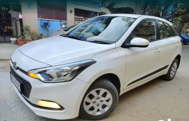 Hyundai Elite i20 Sportz 1.4 CRDi 2015