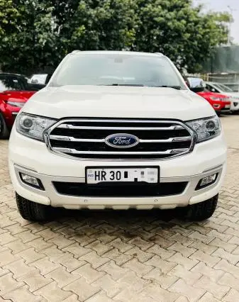 Ford Endeavour Titanium 2.2 4x2 AT 2019